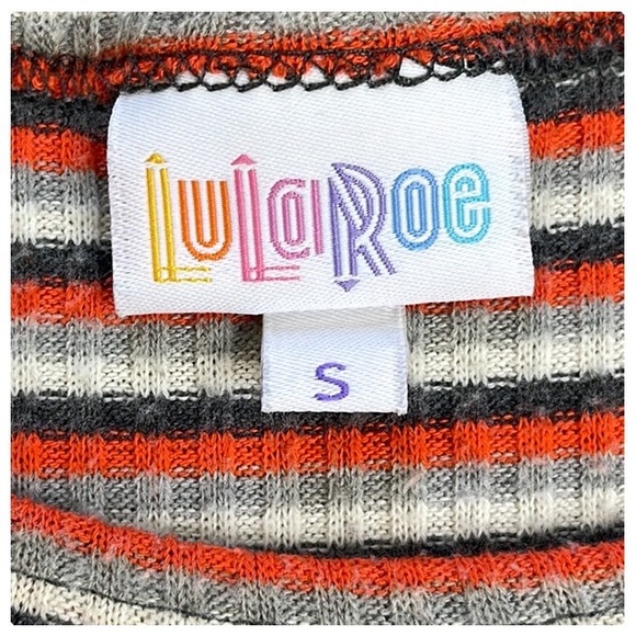 💕Beautiful Striped & Ribbed Lularoe Carly Dress💕 - Picture 13 of 14